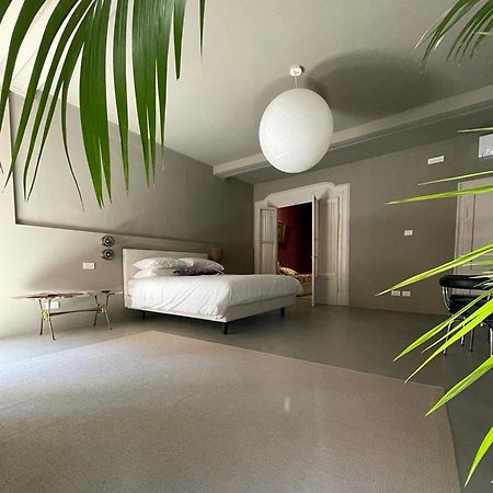Torre Dell'Angelo B&B 代森扎诺-德尔加达 外观 照片